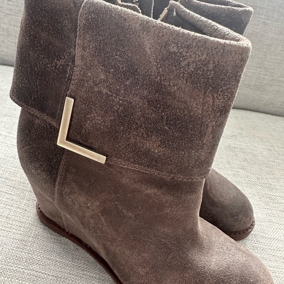 Johnston and Murphy platform booties - Picture 2 of 3